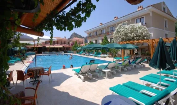Perdikia Beach Hotel 3* | Fetije