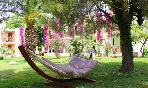VON RESORT GOLDEN COAST 5* | Side