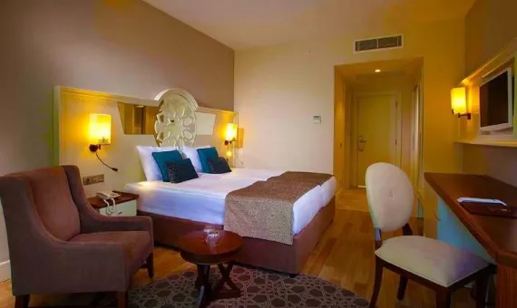 DIAMOND ELITE HOTEL &amp; SPA 5* | Side