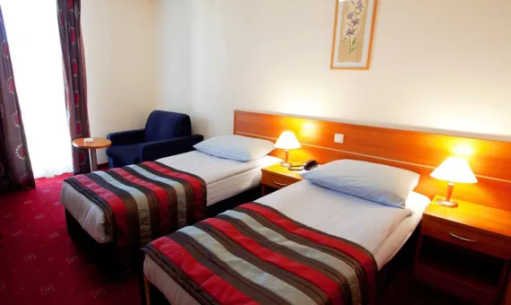 HOTEL CREINA