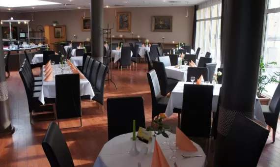 Hotel Mardin 3* - Berlin + Hotel 2*/3* - Krakov