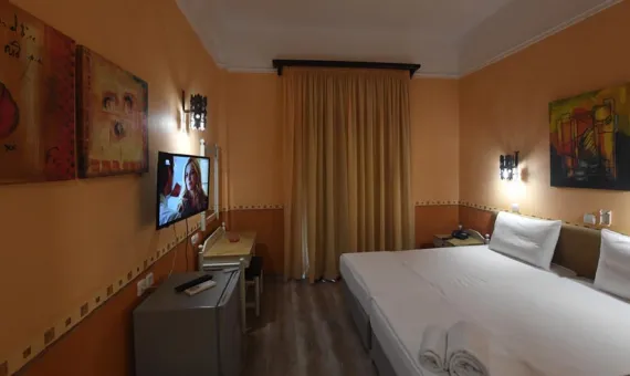 HOTEL KOSMOPOLIT 3*