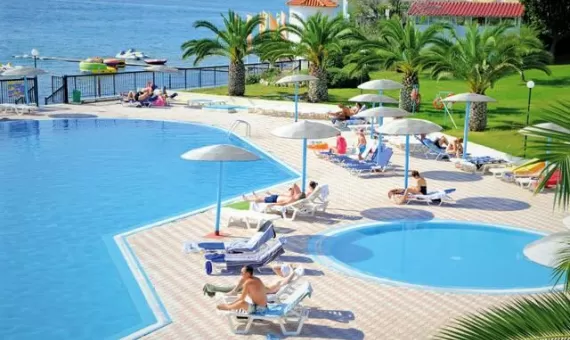SEA GARDENS RESORT 3* - sa doručkom i bazenom na plaži  - NOVO!