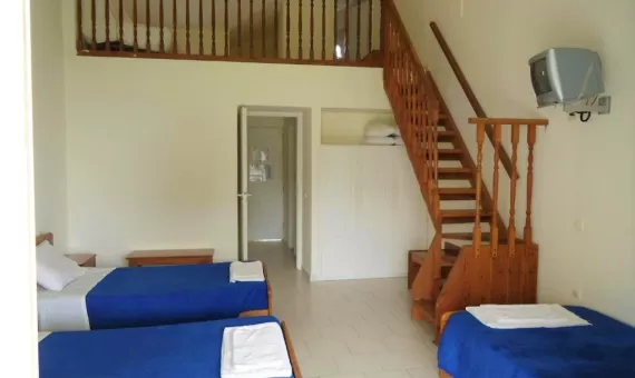 SEA GARDENS RESORT 3* - sa doručkom i bazenom na plaži  - NOVO!