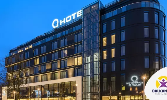 HOTEL Q 3++*