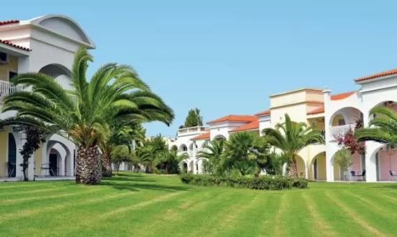 SEA GARDENS RESORT 3* - sa doručkom i bazenom na plaži  - NOVO!