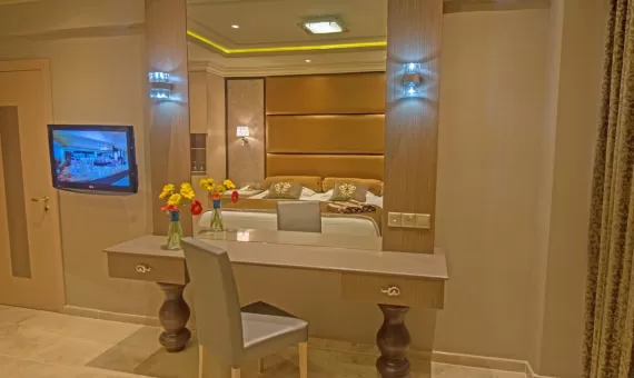 Adams Beach Hotel 5* | Aja Napa
