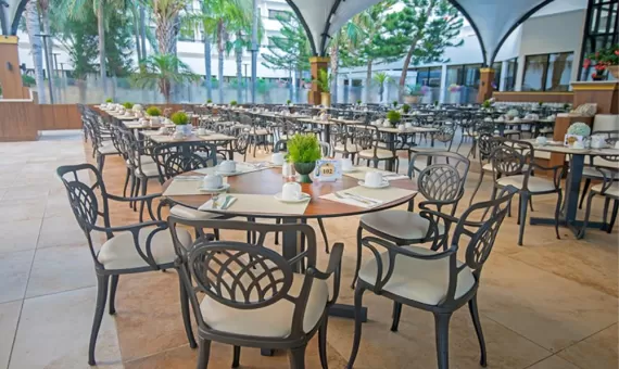 Adams Beach Hotel 5* | Aja Napa