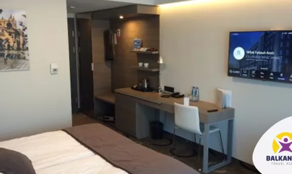HOTEL Q 3++*