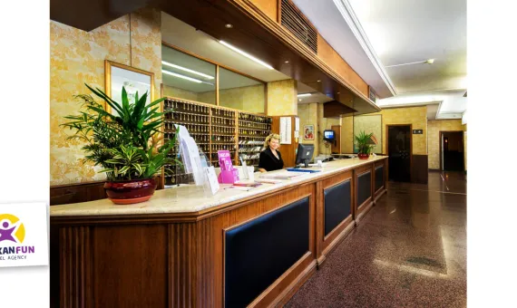 HOTEL BLANC ET NOIR 3*