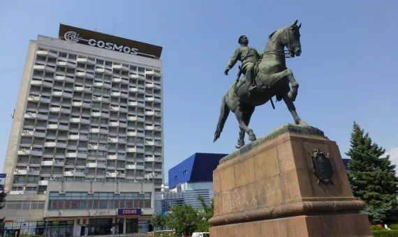Hotel Cosmos 3* | Kišinjev