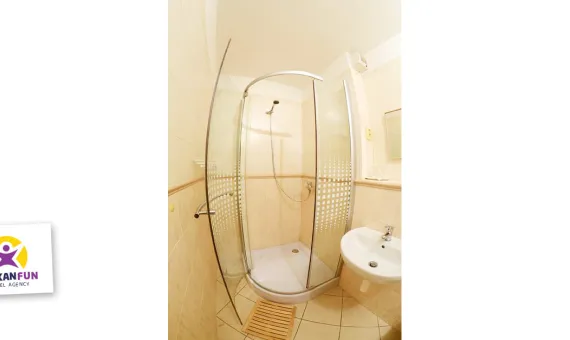 Hotel Klaret 3*