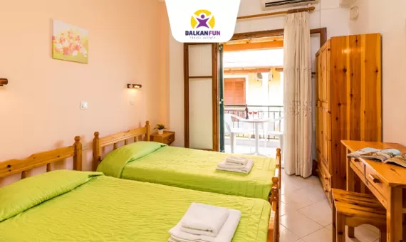 NIKOS APARTMENTS