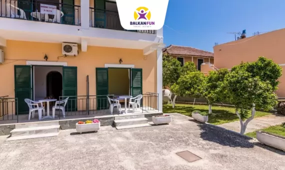 NIKOS APARTMENTS