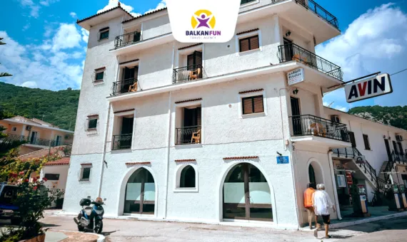 POROS: VILA ALEKOS STUDIOS &amp; APTS