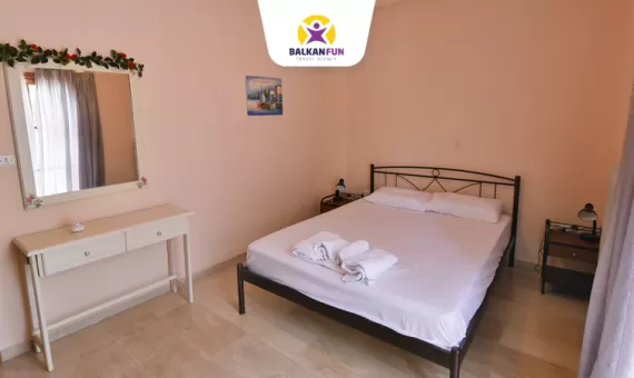 VILA KIKI STUDIOS &amp; APTS