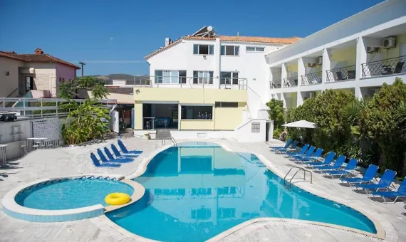 HOTEL MOJO RESORT - NOVO!
