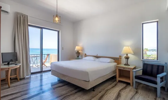 MINERVA BEACH 2*, Agia Marina