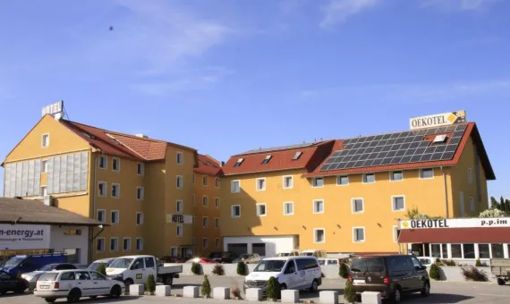 OEKOTEL Treffpunkt Fohrenhain