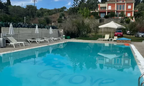 VILA MARILENA POOL