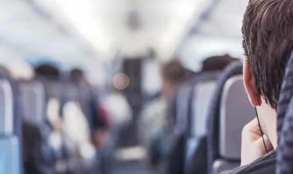 Putnici sede u avoinu