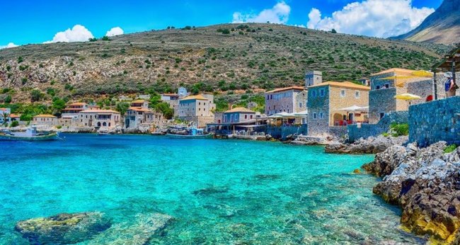 Letovalište Lutraki