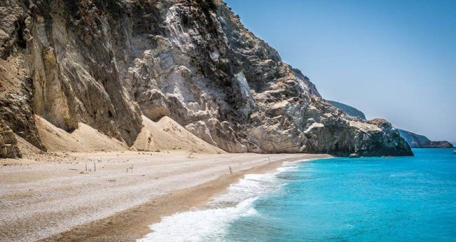 Tirkizno more i plaža u Grčkoj